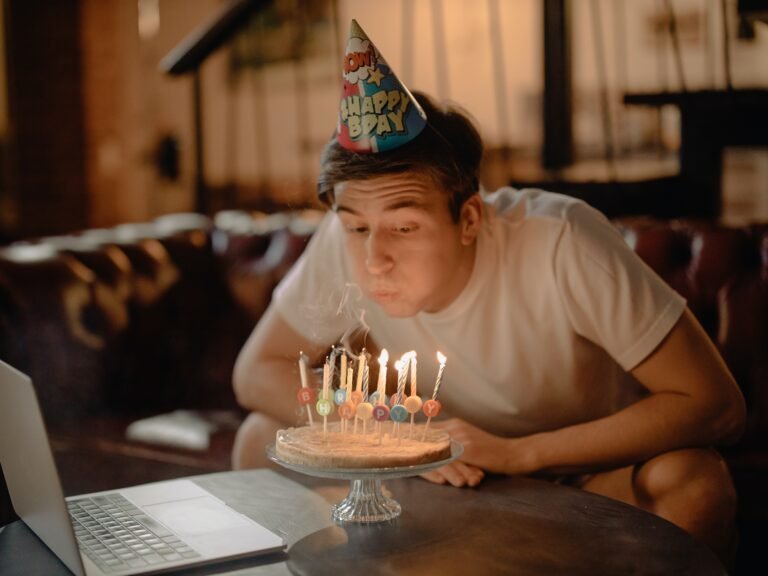 Happy Birthday to Me Status